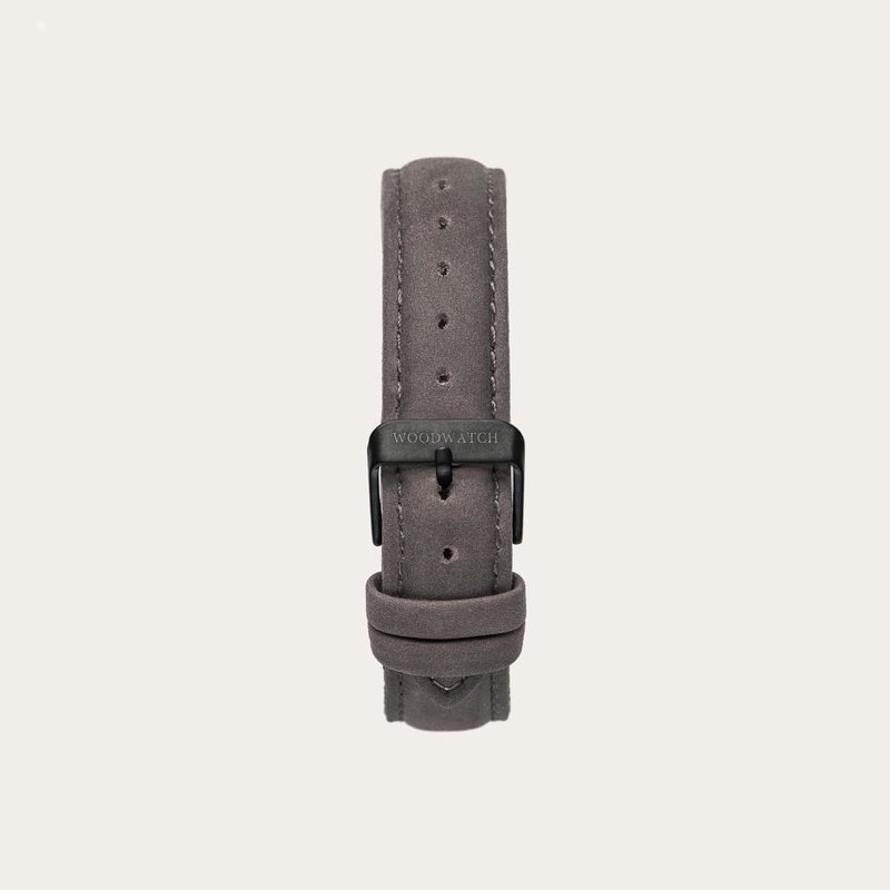 The Grey Band is made of genuine leather and a metal buckle clasp and is naturally dyed with a grey hue. The Grey Band 20mm fits the 40mm MINIMAL Collection and CHRONUS Collection.
