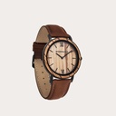 The Pecan Band is made of genuine leather and a metal buckle clasp and is naturally dyed with a light brown hue. The Pecan Band 20mm fits the 40mm MINIMAL Collection.
